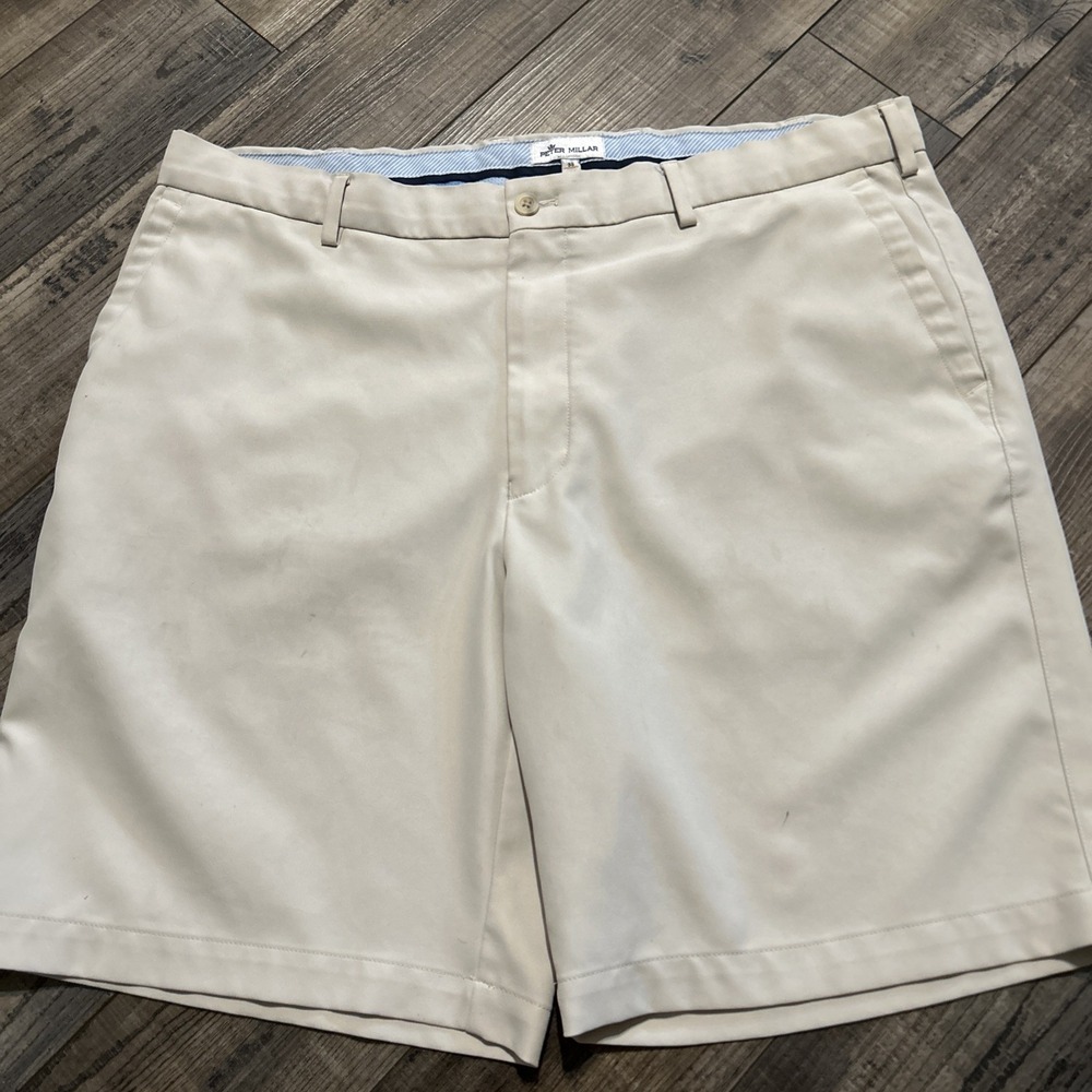 PETER MILLAR Salem Shorts Men 38 Beige  Performance Golf Preppy Small Stains